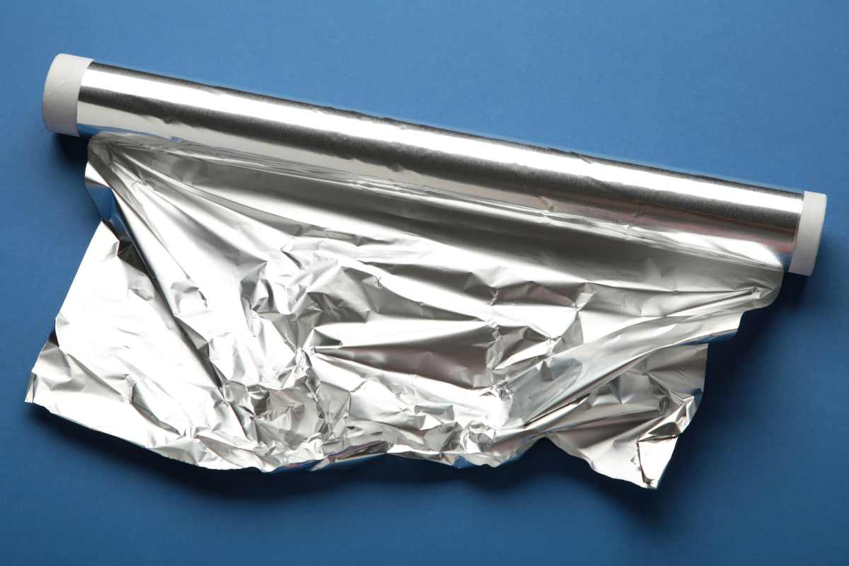 alluminio trucco risparmiare termosifoni bolletta